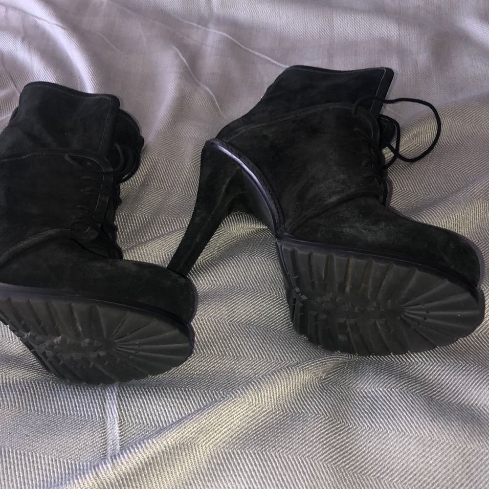 Elizabeth and James Ankle boots 10M - Picture 6 of 8